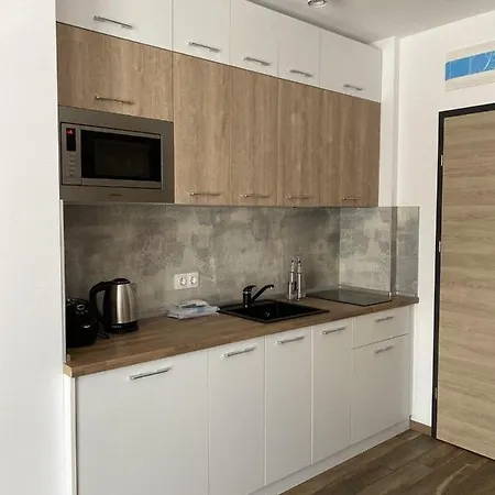 Apart-Complex Luxury Studio Apartment